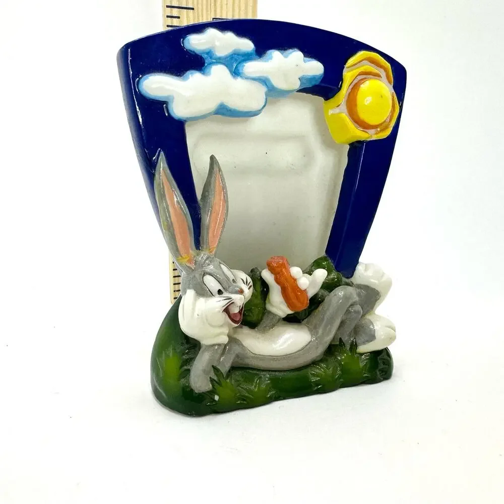 Warner Bros. Looney Tunes Bugs Bunny Picture Frame Vintage 1997